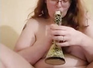 Bbw taking a bong rip