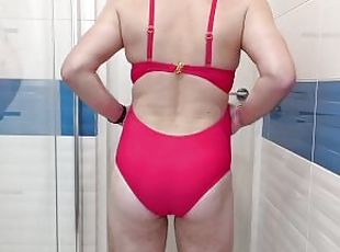 imbaiere, milf, slobozita, lenjerie, piscina, fetish, bikini