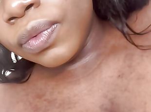 Naked Ebony twerk and wet play