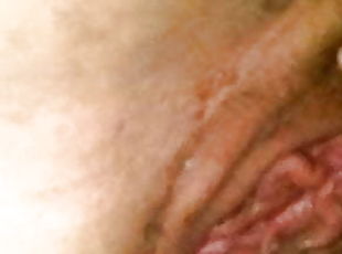 wet pussy ,finger in pussy,play .mastubation