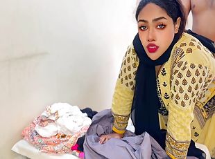 (indian Darji) Tailor Ne Badi Gand Wali Ayesha Aunty Ko Thapa Thap Choda - Desi Big Ass Aunty Fucked By Tailor In Shop