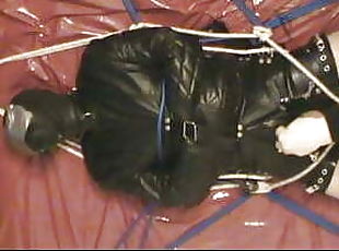 Cumcontrol in straitjacket