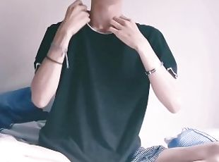 Emo boy mastubate and comes to yourself