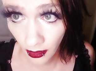 Green Eyed Trap Lipstick JOI Ruby Matte