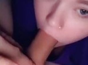 Haven’t posted in awhile short video of me sucking some dick ????