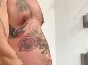 bañando, masturbación, gay, paja, pajeándose, ducha, a-solas, musculada, realidad, tatuaje