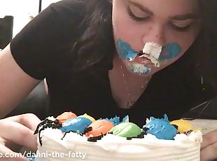 Blubbery teenage gorges on cake - Big breasts