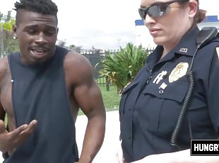 Cell phone thief is caught by mommy cops