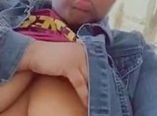 CaramelCookieee Shows Off Her Breasts In Public! ????