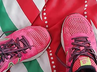 Italian girl (Pamela Betto) New Balance