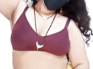 Desi Indian aunty ki jawani kya mast figure and dirty talks 