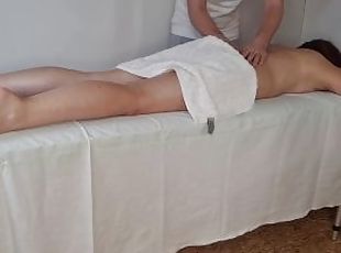 cuckold wife got a real creampie from masseur stranger