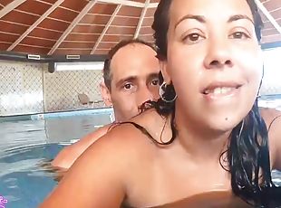 Maya Tetona Amateur Is Too Hot To Be Fucked In Pool