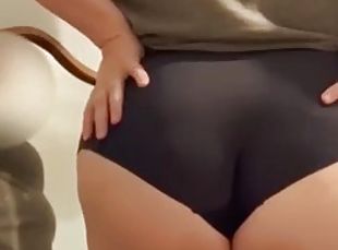 veľké-prsia, milfka, bbw, bacuľaté, pov, teta, prirodzené, skrútené, zadok-butt, česanie